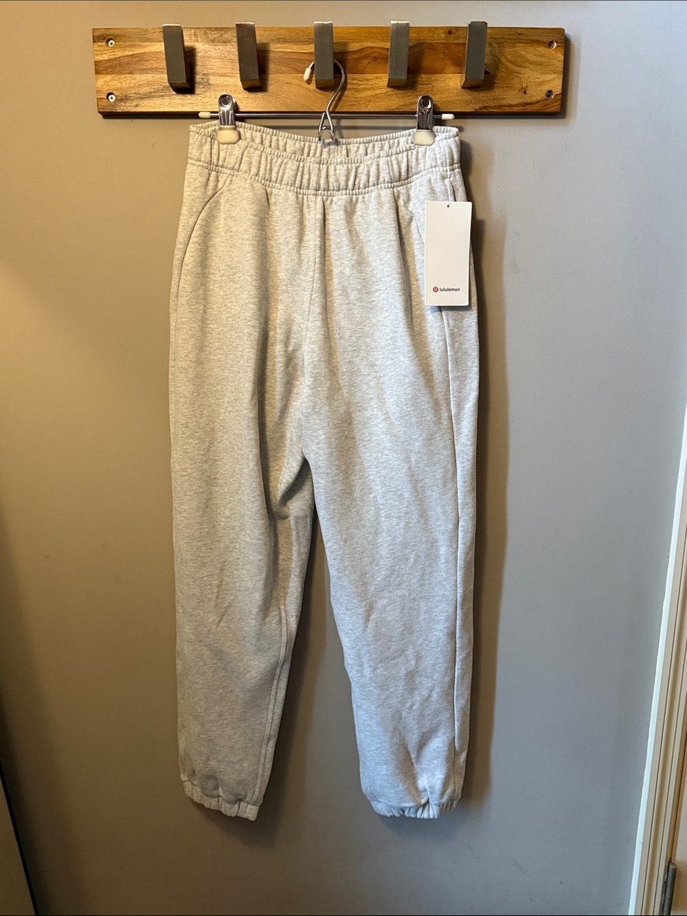 Lululemon - Light Gray Scuba MR Oversized Jogger *Regular Length
